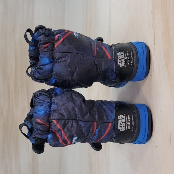 Stride Rite X Star Wars Made 2 Play 200 Gram Insulation Winter Sneaker B… - Picture 6 of 12